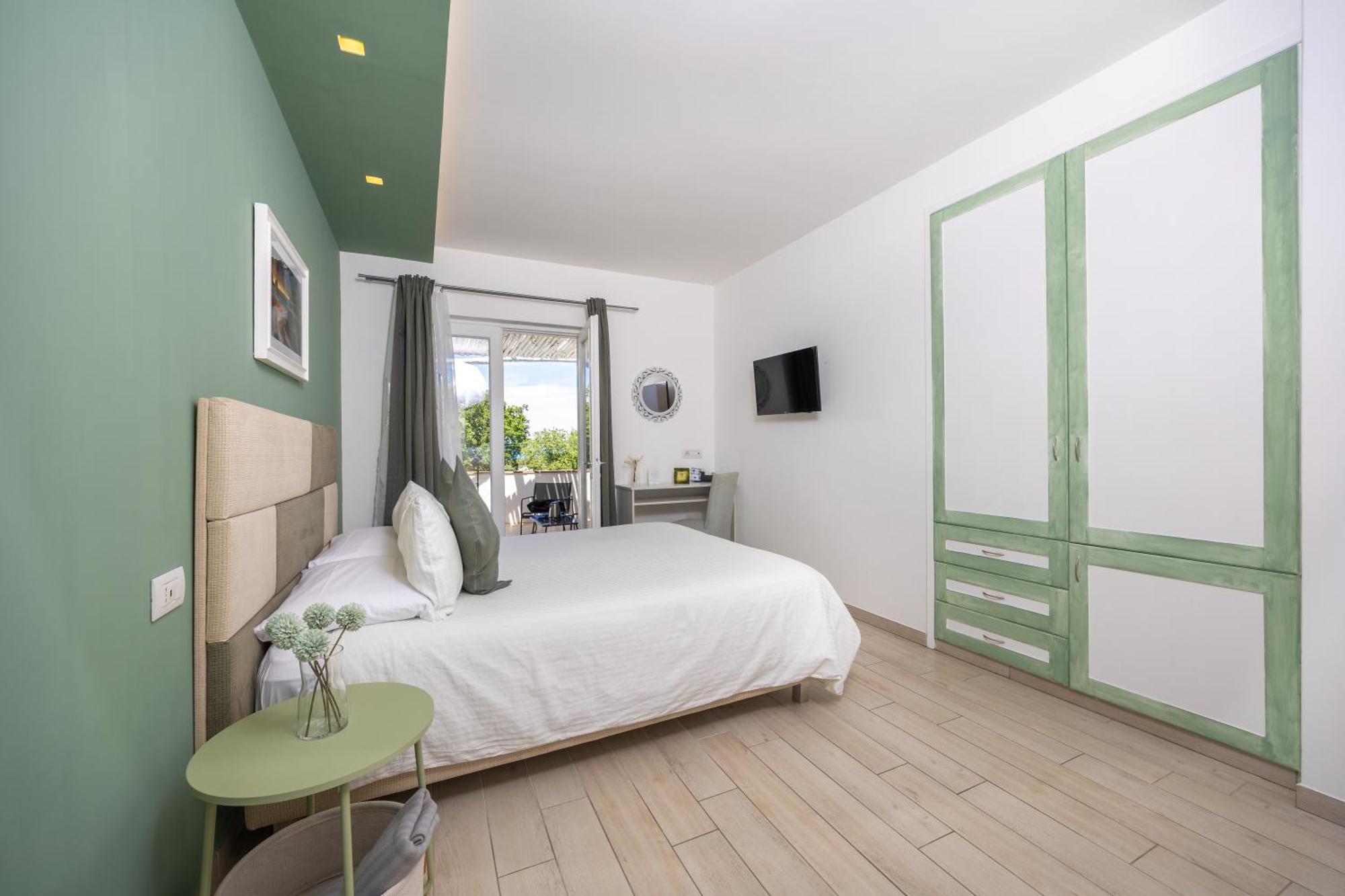 Camera Familiare con Bagno Privato